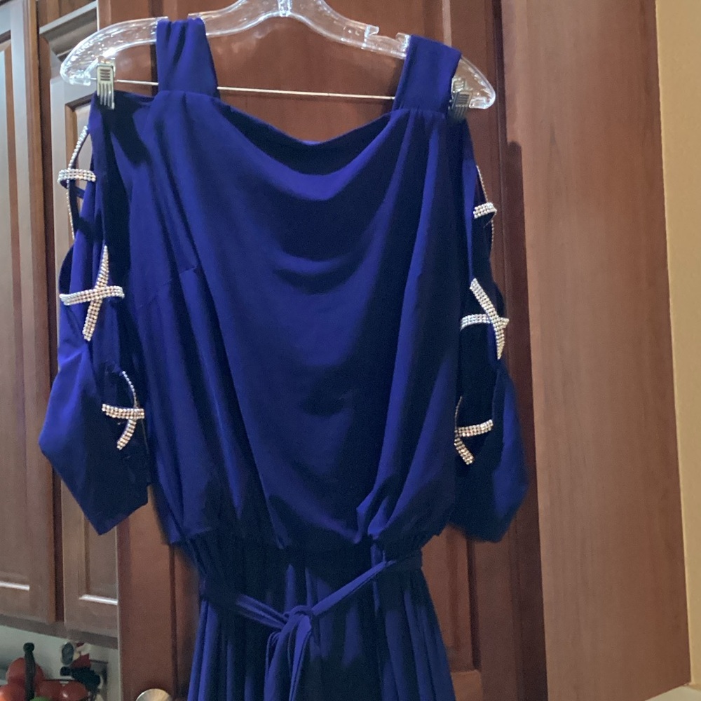Elegant Deep Blue Wide-Leg Jumpsuit with Tie Waist and Open Sleeves